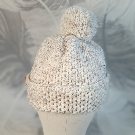 Cozy bobble hat